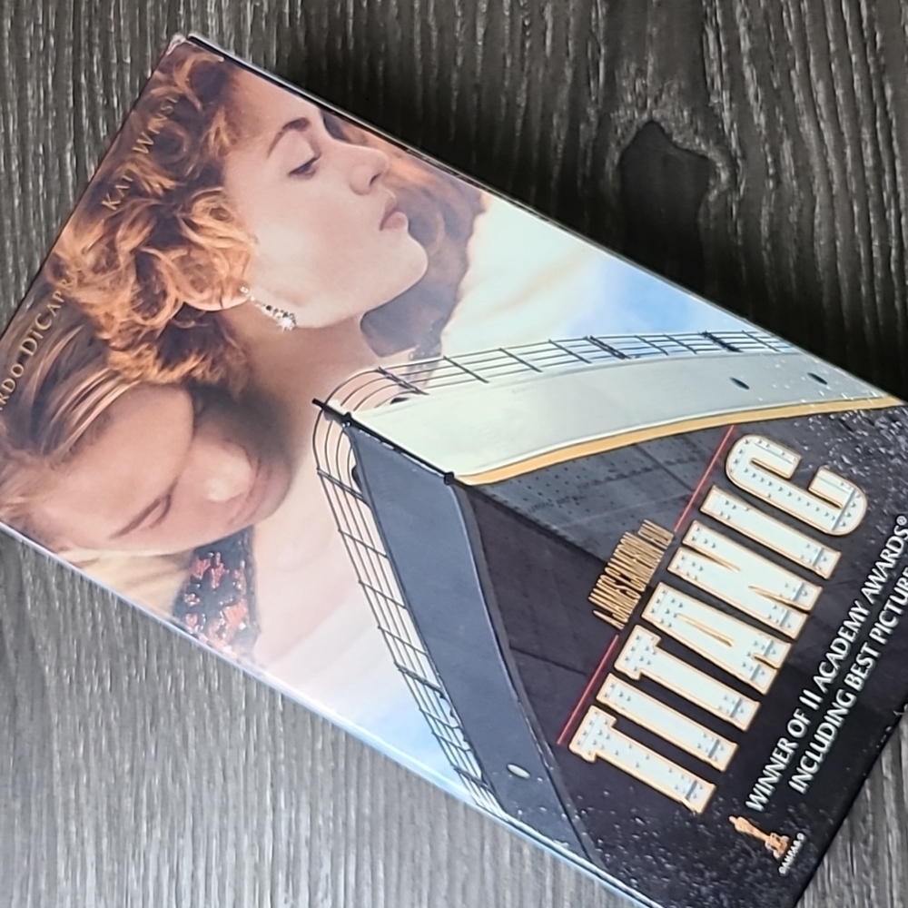 Titanic 2-tape VHS set